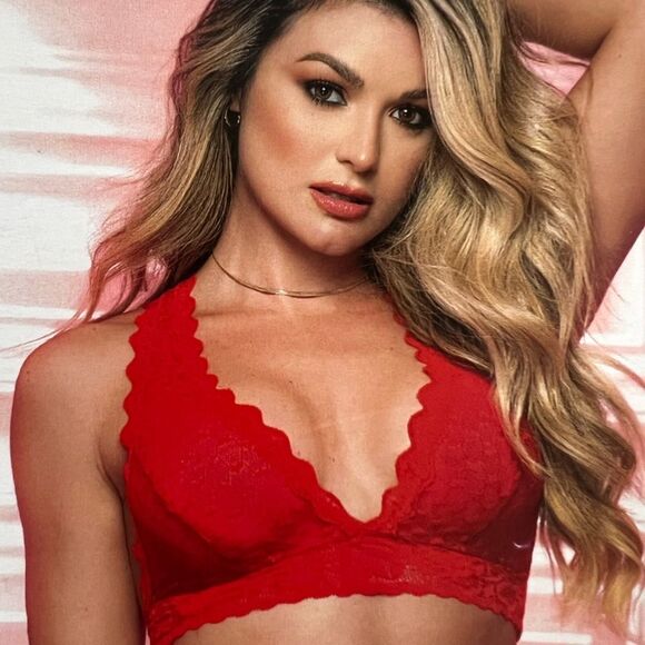 mapale Other - Mapale Red Heart Lace Bralette Small / Medium NEW with defects
